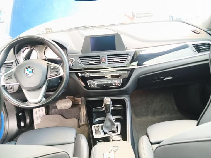 1 Series 2018 118i Sport photo 5