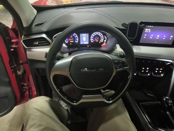 BAIC X3 2019 1.5T MT Honor photo 6