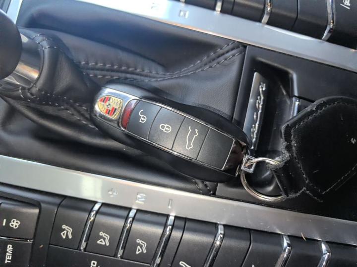 2017 Macan 2.0T photo 8