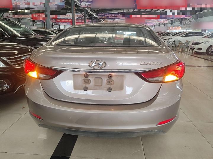 Elantra 2016 1.6L AT Smart photo 5