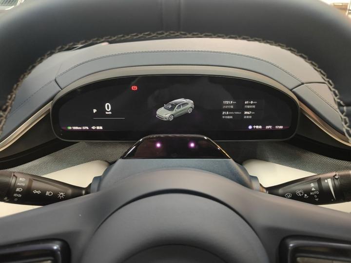 001 2025 YOU 100kWh AWD photo 7