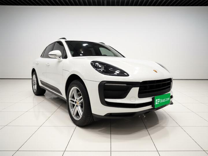 2022 Macan 2.0T photo 3