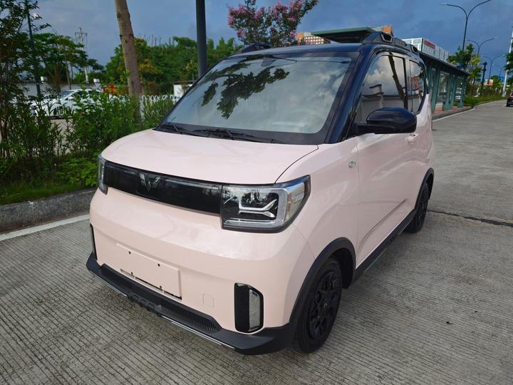 Hongguang MINIEV 2022 GAMEBOY 300km LFP