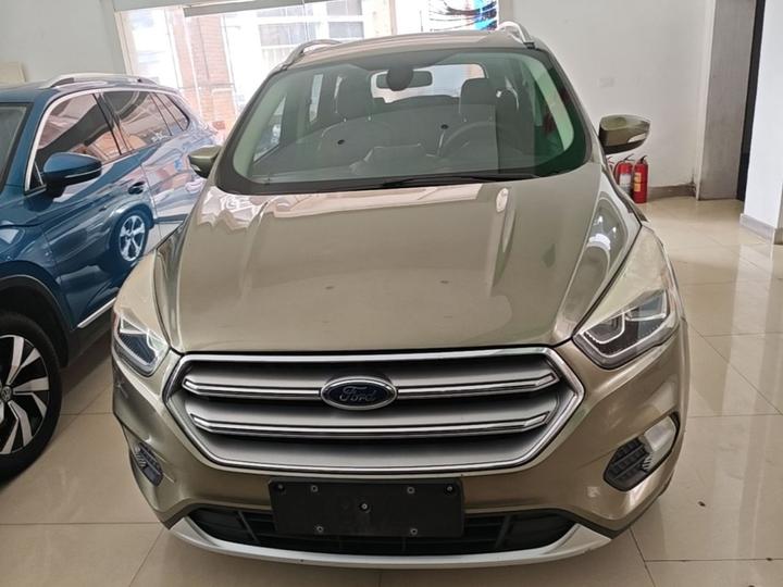 Kuga 2017 EcoBoost 180 RWD photo 2