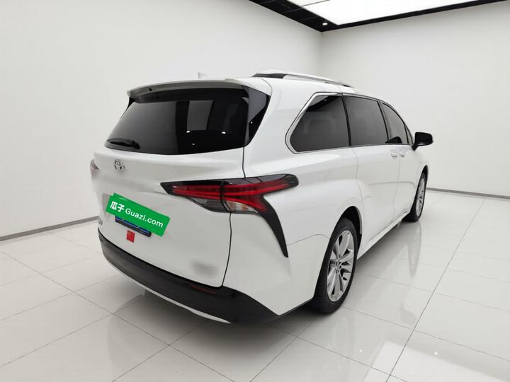 Sienna 2024 2.5L Hybrid Premium photo 6