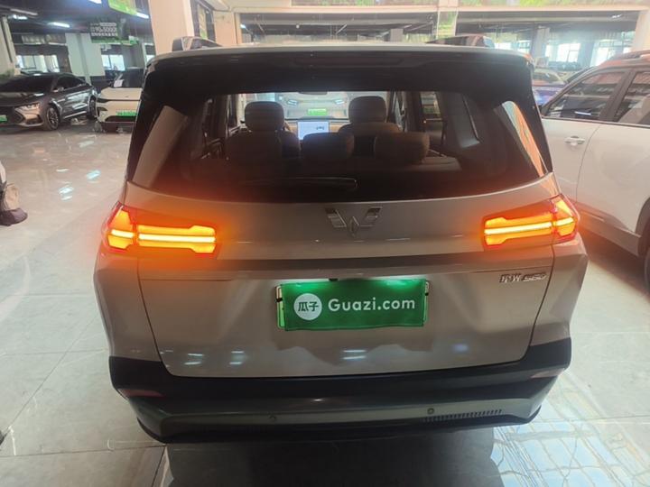 560 EV 2026 125km Luxury photo 5