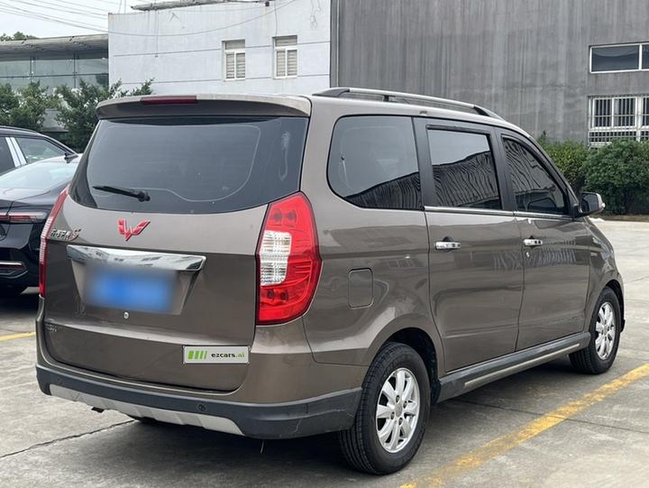 Wuling Hongguang 2014 1.5L S Luxury photo 4