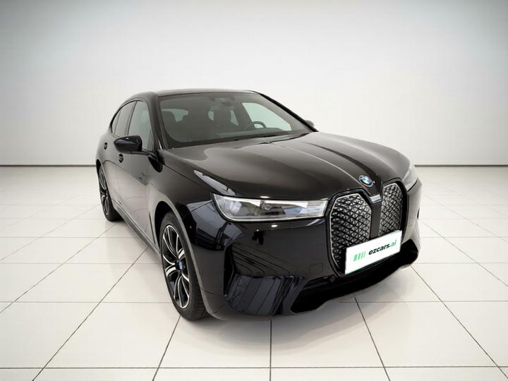 iX 2022 xDrive40 photo 3