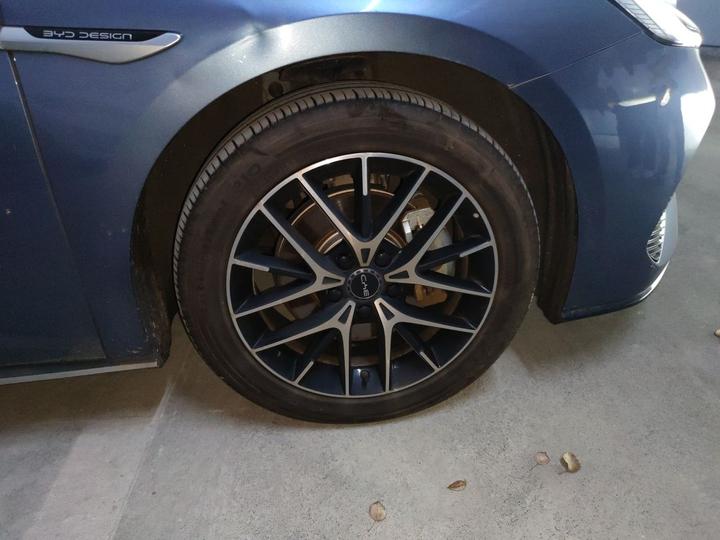 Seal 2023 DM-i 1.5L 121km Premium photo 8