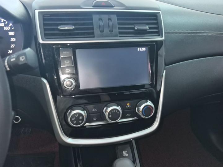 Tiida 2016 1.6L CVT photo 8