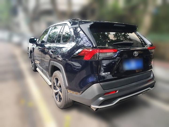 RAV4 2022 2.0L CVT RWD photo 4