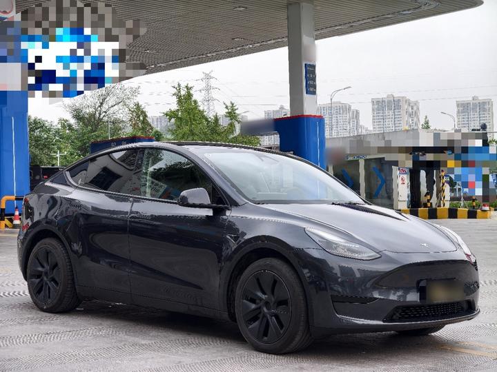 Model Y 2024 RWD photo 3