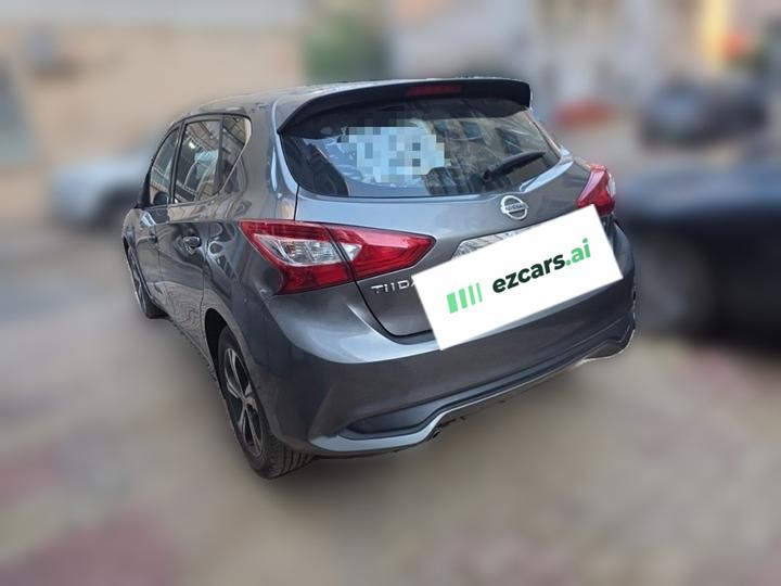 Tiida 2016 1.6L CVT photo 4