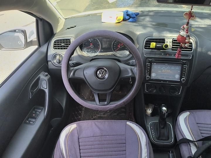 Polo 2014 1.4L AT Comfort photo 4