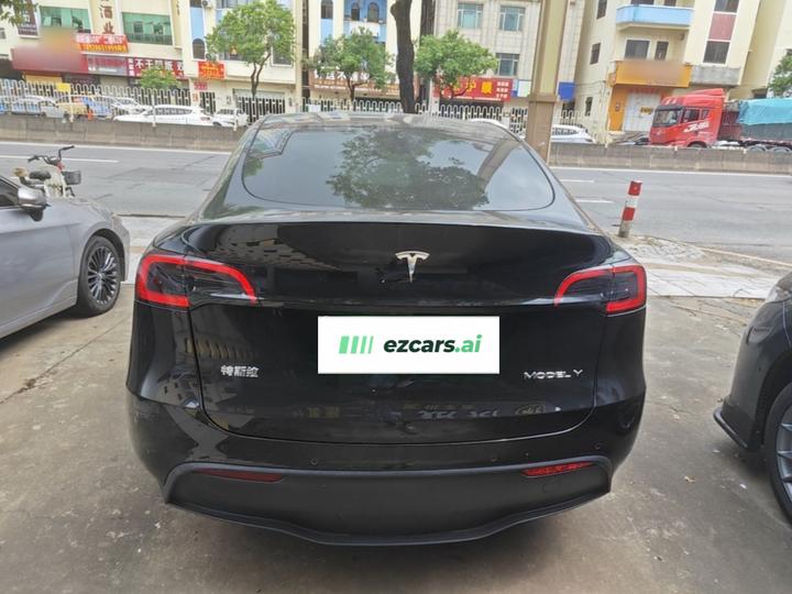 Model Y 2021 Standard Range RWD photo 3