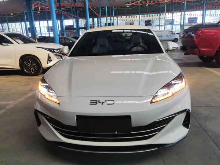 Seal 06 EV 2024 DM-i 80KM Premium photo 2