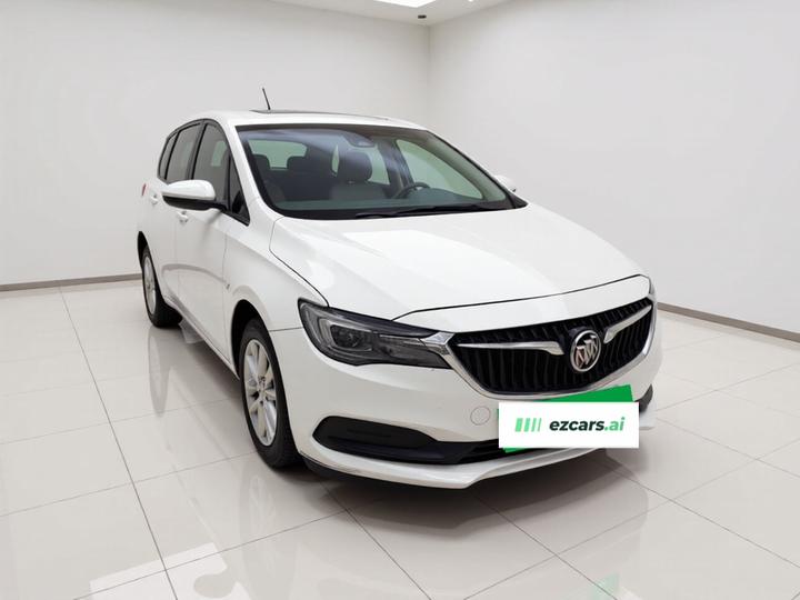 GL6 2018 18T 6-Seater Luxury photo 3