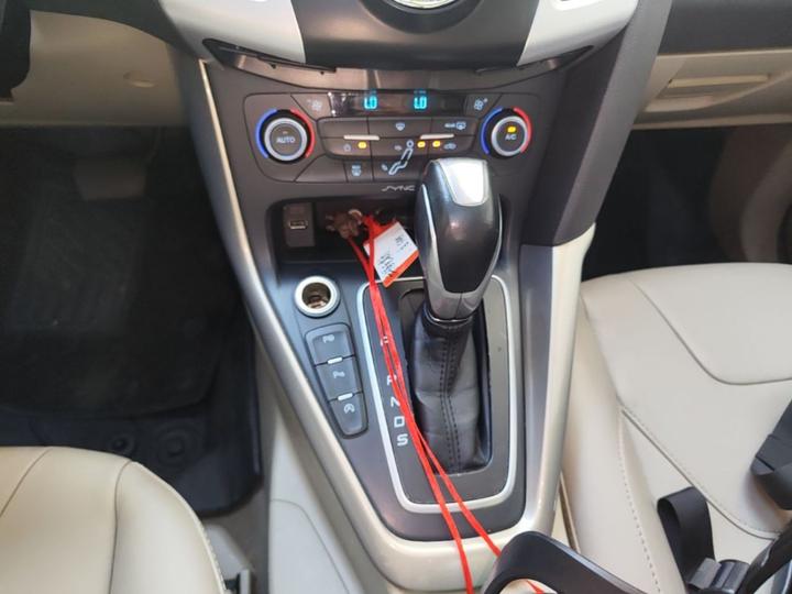 Focus 2015 Sedan EcoBoost 180 AT Flagship photo 5