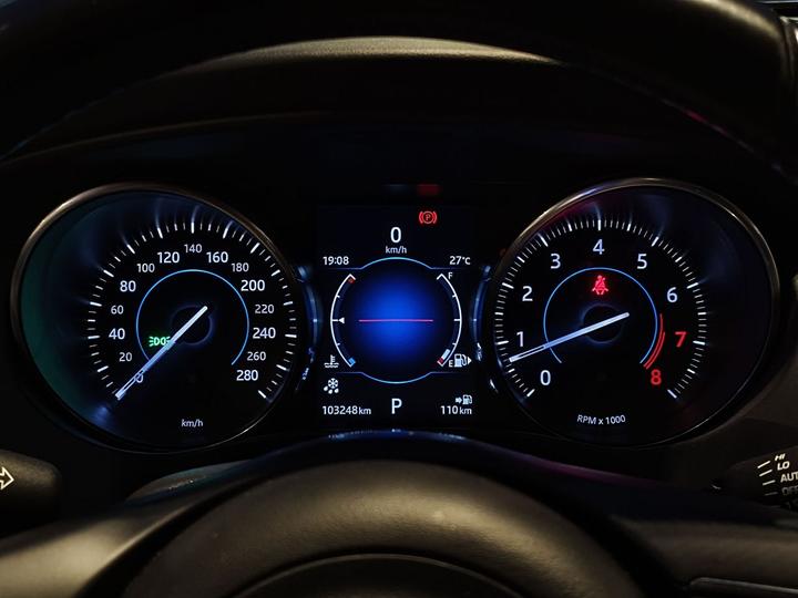 F-PACE 2016 2.0T RWD Exclusive photo 3