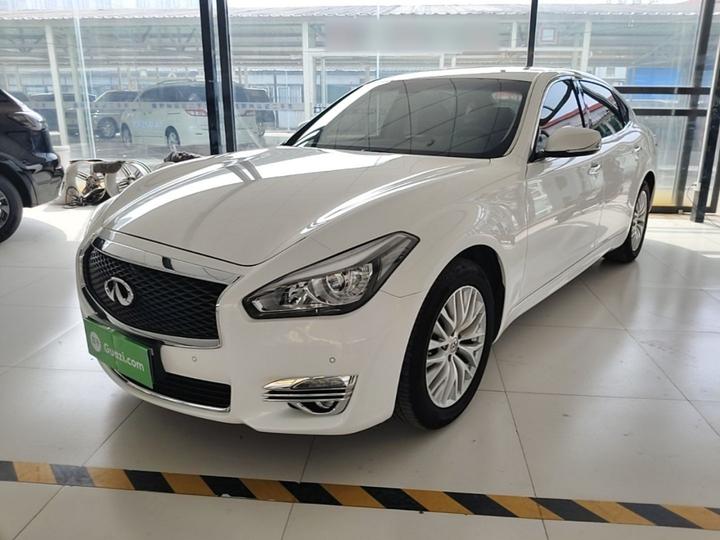Q70 2015 Q70L 2.5L Enjoy