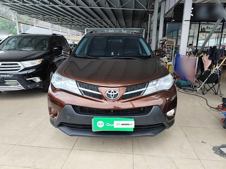 RAV4 2015 2.0L CVT RWD photo 2