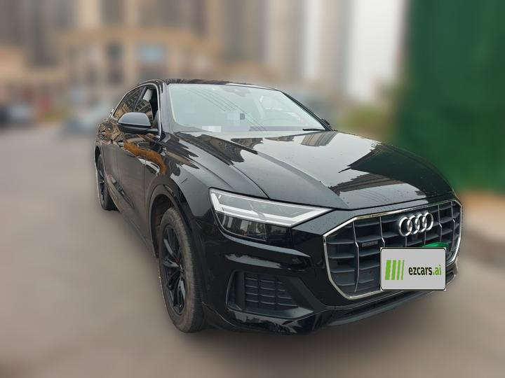 Q8 2021 45 TFSI Luxury photo 3