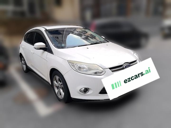 Focus 2012 Hatchback 1.6L MT photo 3