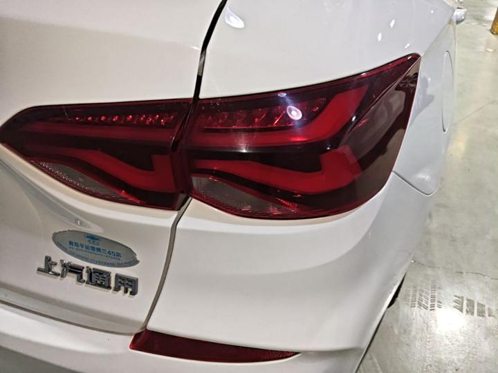 Cruze 2022 320 AT photo 7