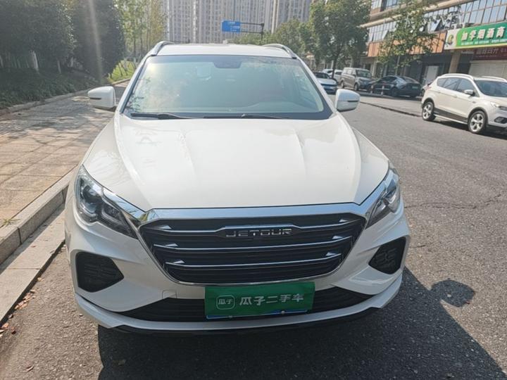 X70 2020 1.5T MT Cruise 6-Seater photo 2