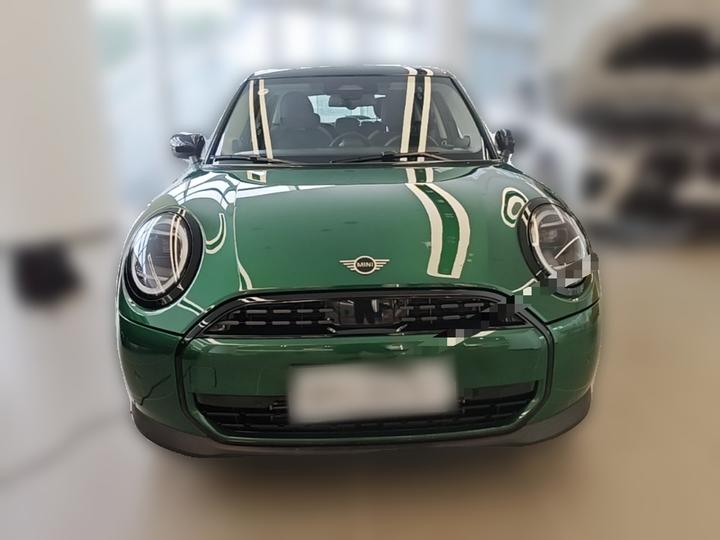 2025 1.5T COOPER Classic 5-Door photo 2