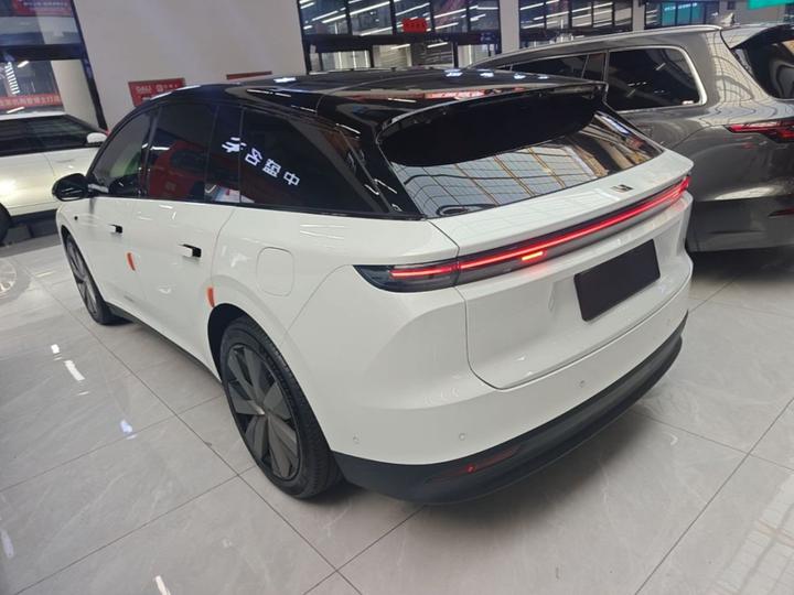 Li Auto i6 2025 AWD Standard photo 4