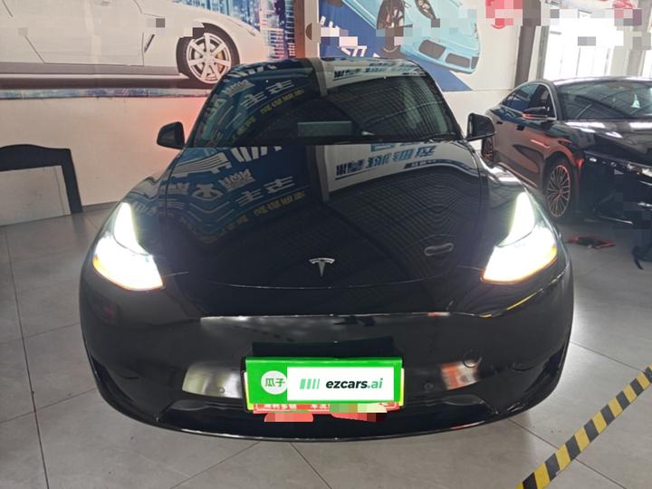 Model Y 2023 RWD photo 2