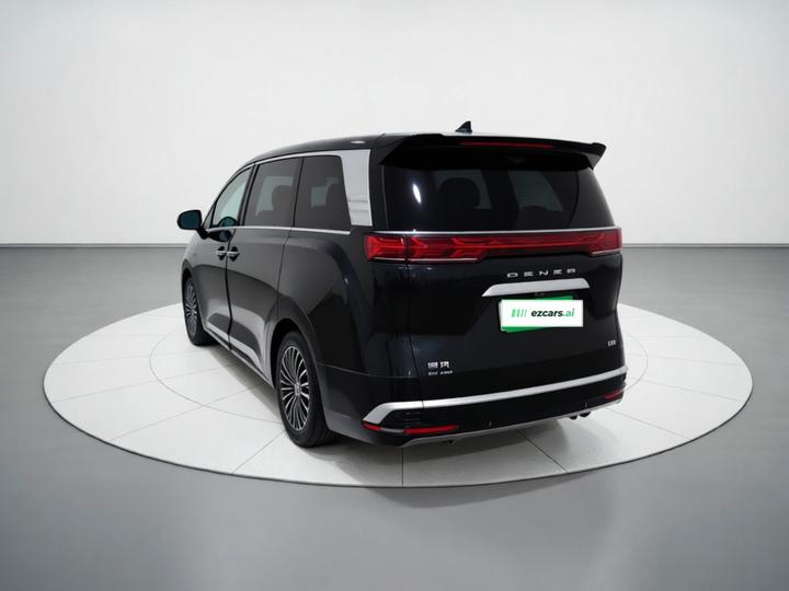 D9 2022 EV 600 AWD Noble photo 4