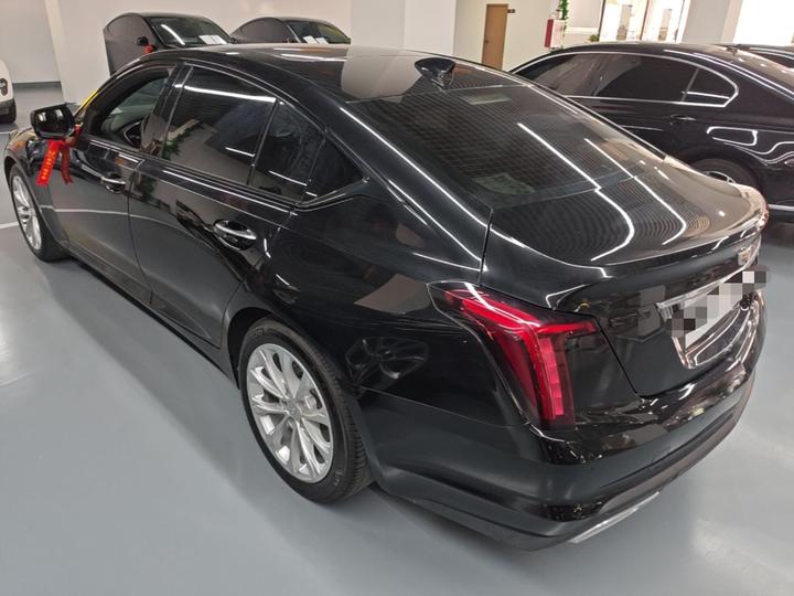 CT5 2022 28T Luxury Standard photo 4