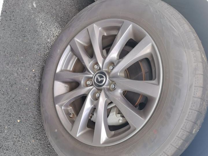 3 Axela 2023 2.0L AT photo 8