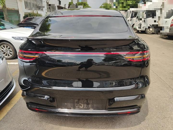 HIMA Luxeed R7 2026 EV UItra 192-Line LiDAR photo 3