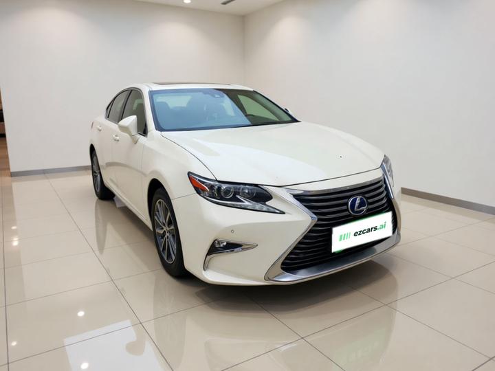 ES 2015 300h Comfort photo 3