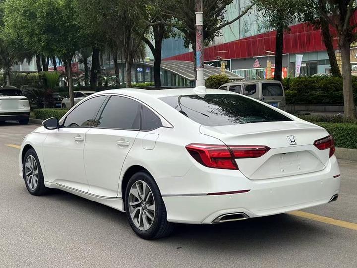 2019 260TURBO Elegant China VI photo 4