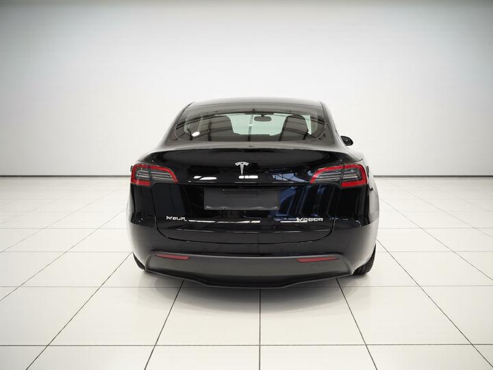 Model Y 2022 Facelift RWD photo 3