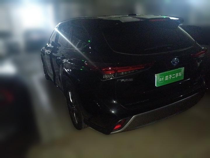 Highlander 2023 2.5L Smart Hybrid AWD Premium 7-Seater photo 4