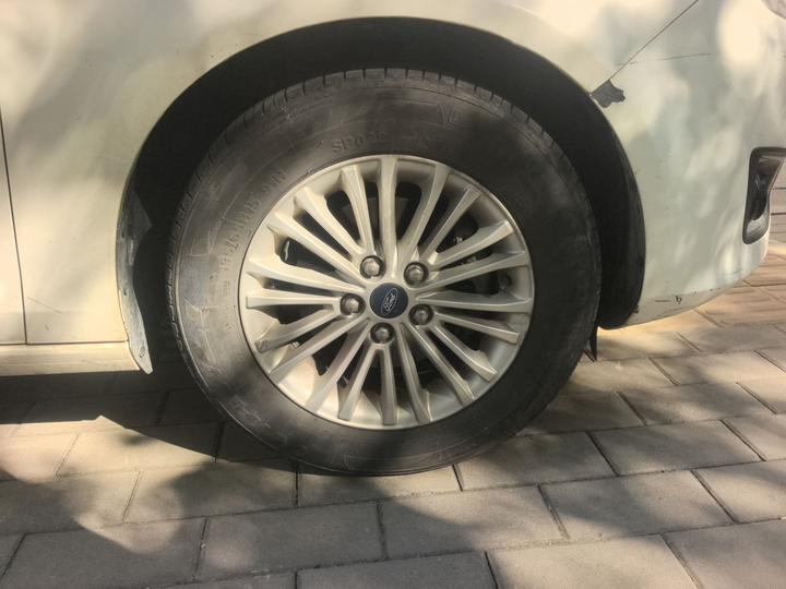Escort 2017 Facelift 1.5L AT Comfort photo 8