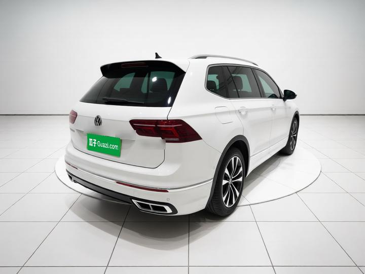 Tiguan L 2022 330TSI AT RWD R-Line photo 6