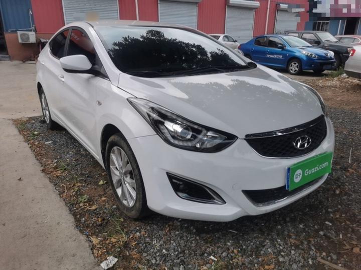Elantra 2016 1.6L AT Smart photo 3