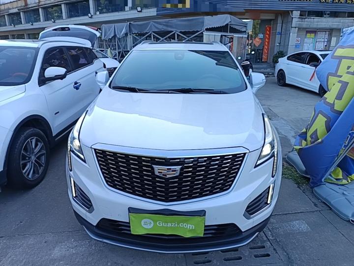 XT5 2021 28T Luxury photo 2