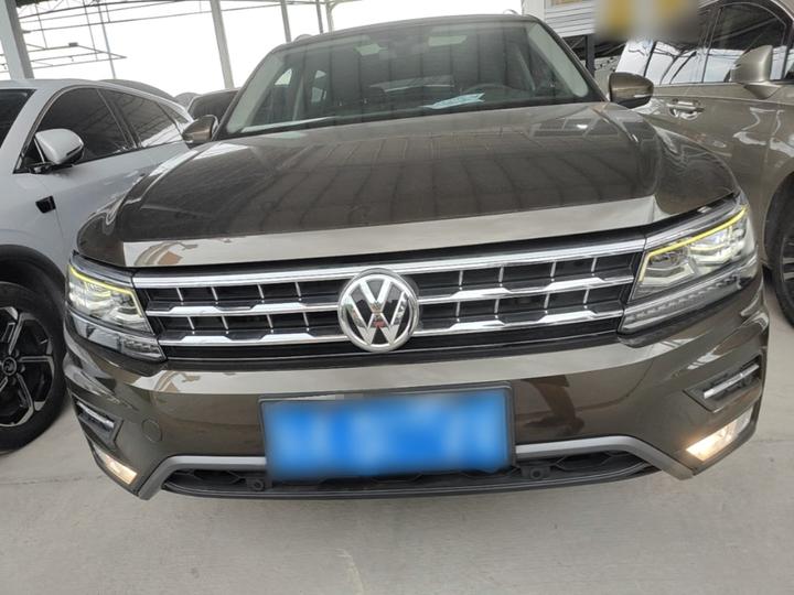 Tiguan L 2017 330TSI AT RWD Flagship photo 2