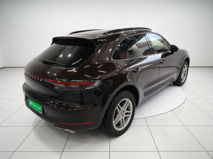 2018 Macan 2.0T photo 4