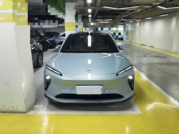 ET5 2022 75kWh photo 2