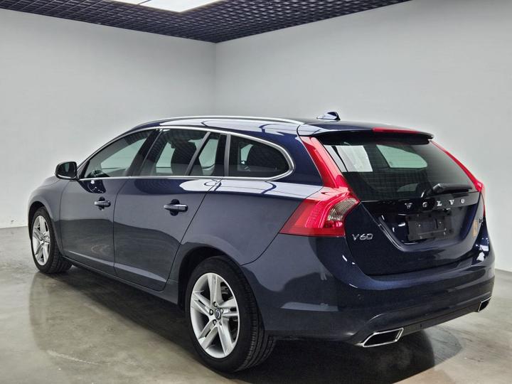 V60 2014 T5 photo 4
