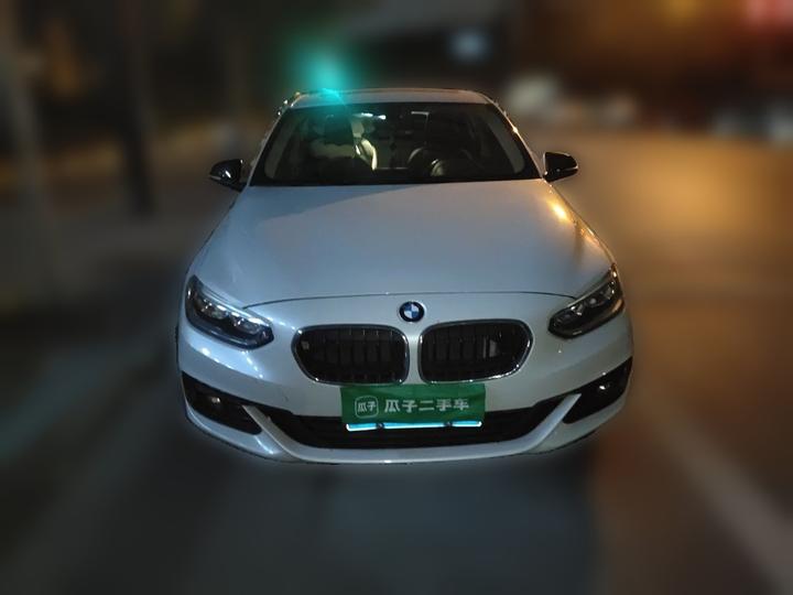1 Series 2018 118i Sport photo 2