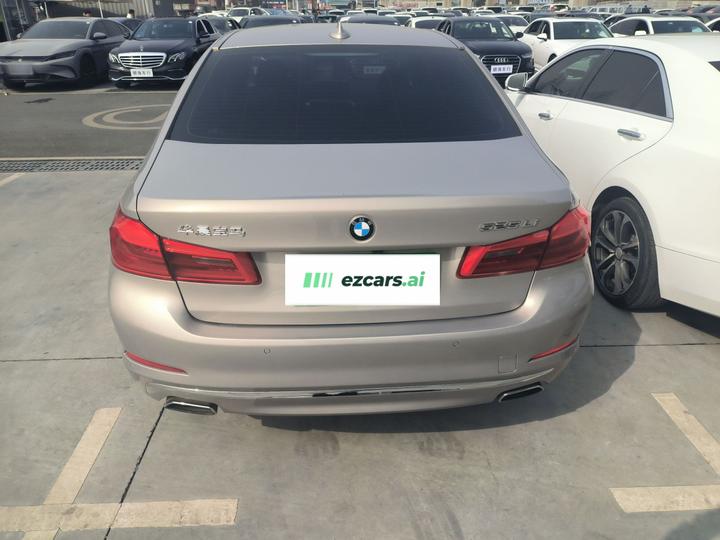 5 Series 2020 525Li Luxury photo 3
